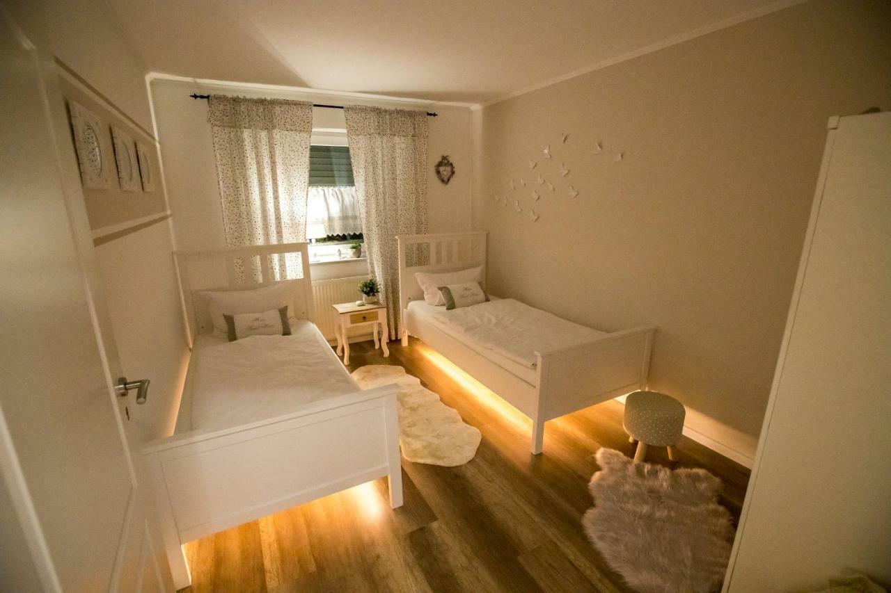 Ferienwohnung Landhaus Swisttal - In Der Naehe Phantasialand Bruehl Und Palmenparadies Therme Euskirchen 외부 사진