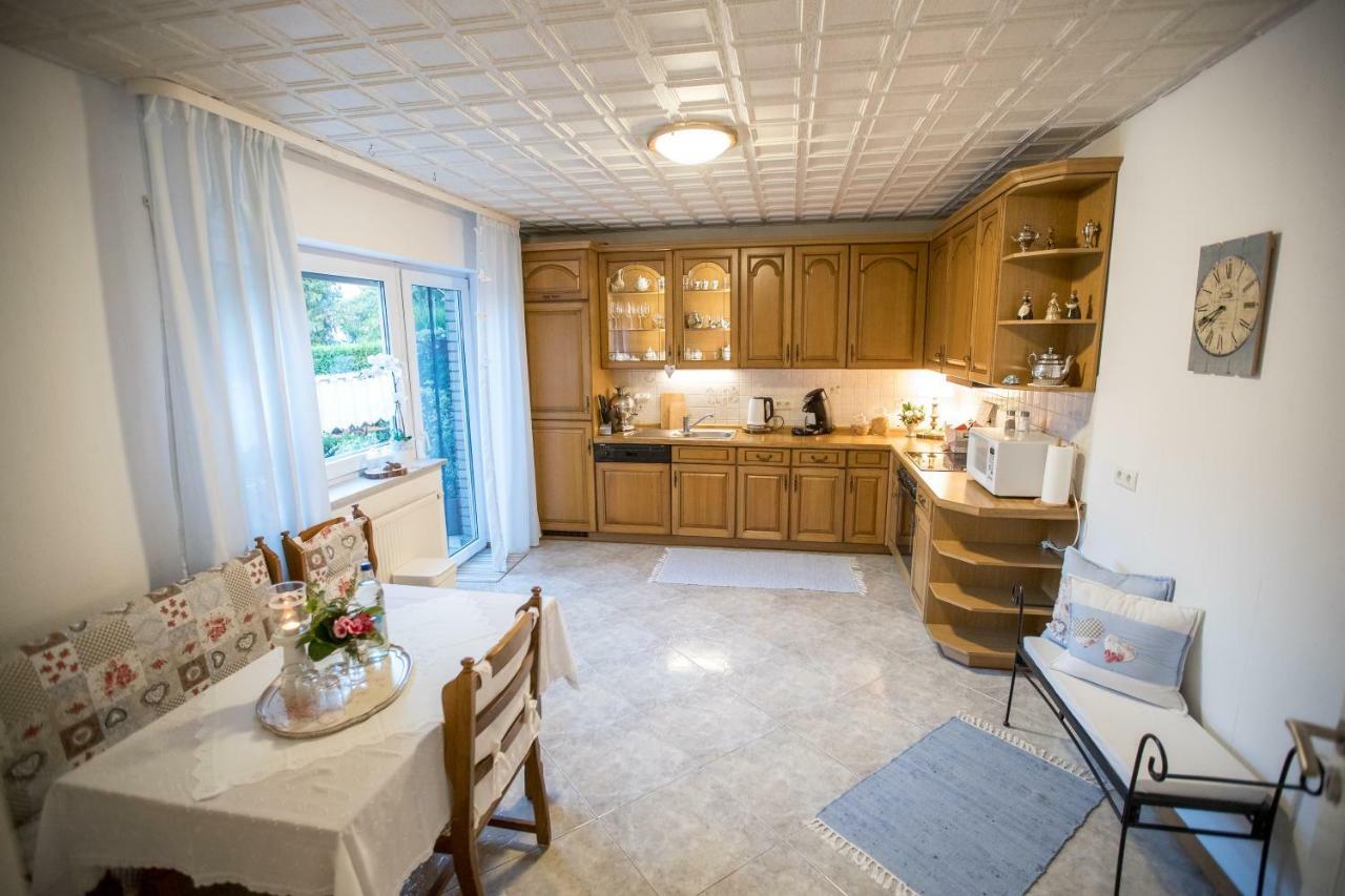 Ferienwohnung Landhaus Swisttal - In Der Naehe Phantasialand Bruehl Und Palmenparadies Therme Euskirchen 외부 사진